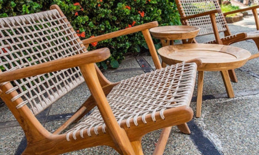 5 Tips for Choosing Outdoor Patio Furniture - Your Bar Stools Canada