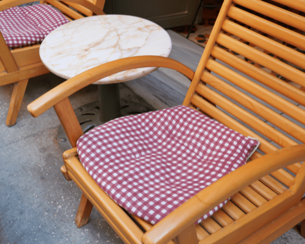 Best Patio Table and Chairs of 2026 | Buying Guide - Your Bar Stools Canada