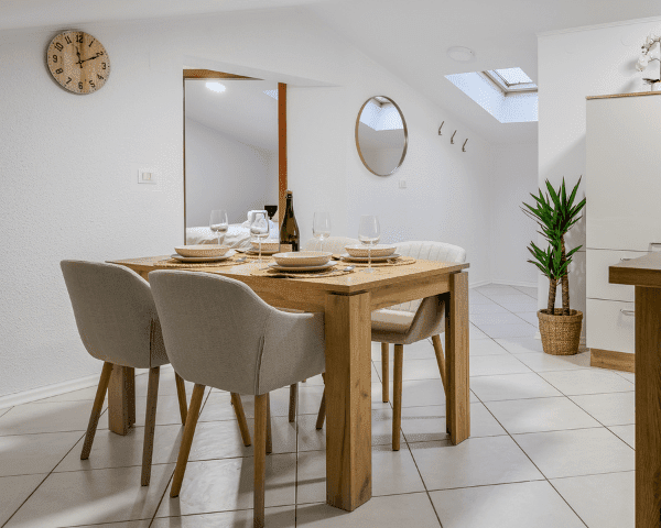 Small Dining Table: Space-Saving Tables for Modern Homes - Your Bar Stools Canada