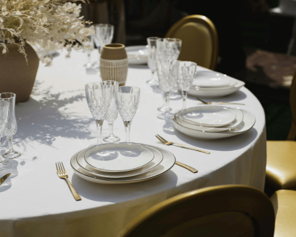 Round Dining Table Set vs Rectangular Dining Table Set (and When to Go Extendable)